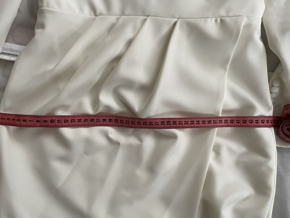 Продам весільну сукню