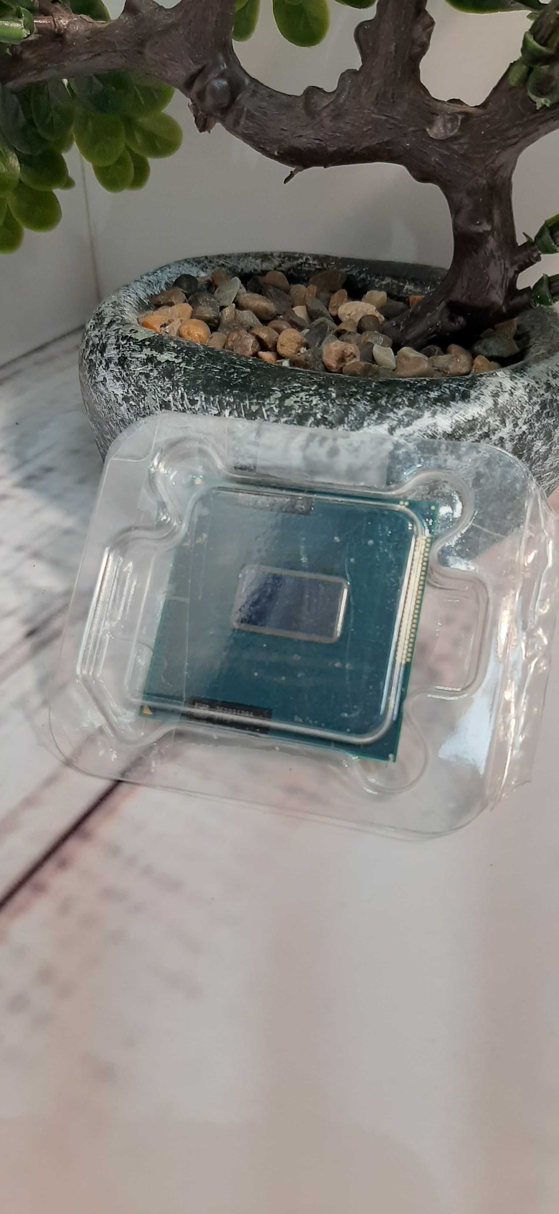 Процесор Intel Core i5-3320M 3M