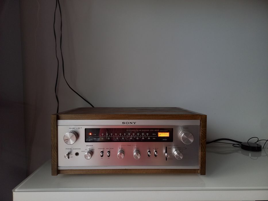 Sony 1971 r. str-6045 amplituner