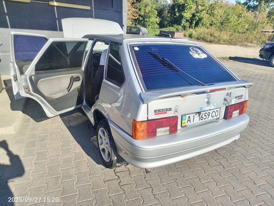 ВАЗ 2114,2011року