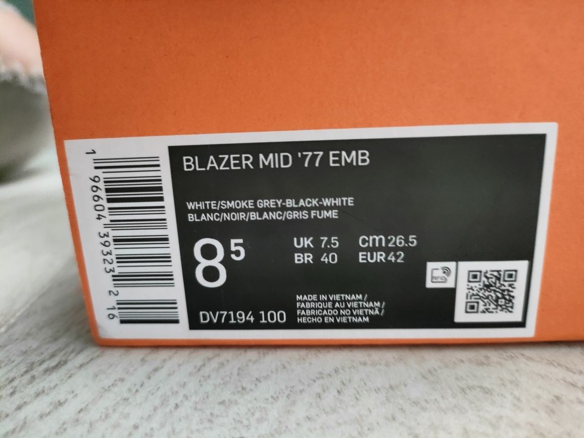 Buty Nike BLAZER MID '77 r. 42
