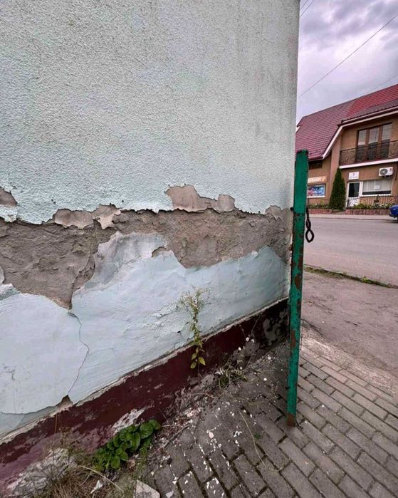 Нежитлові будівлі - м. Іршава, Закарпатська обл.