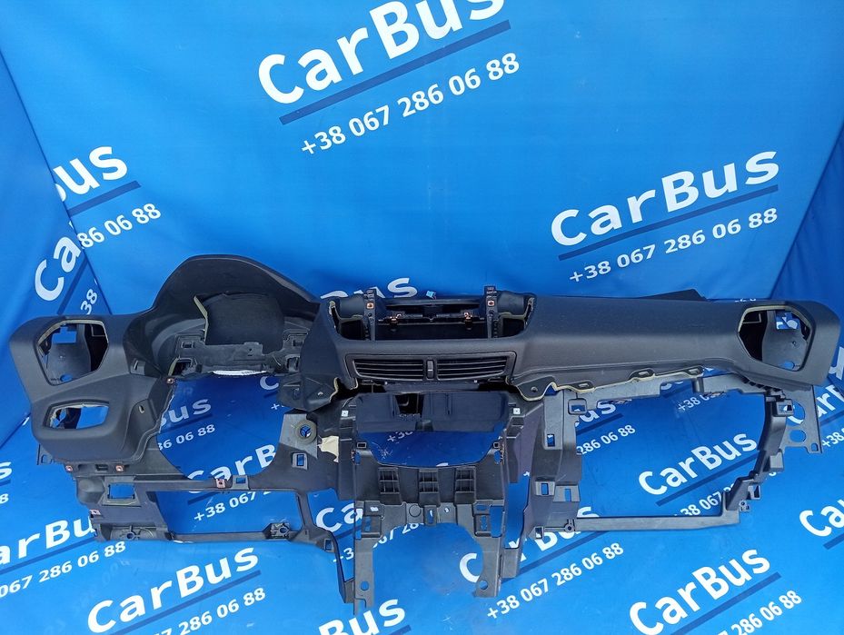 Торпедо Форд Ескейп Титаниум панель передня Ford Escape Titanium