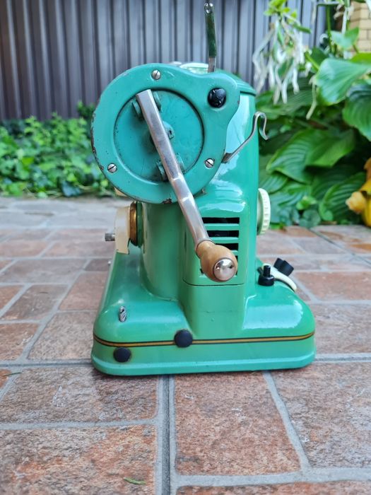 Раритетная швейная машинка "Тула" 1962 г.