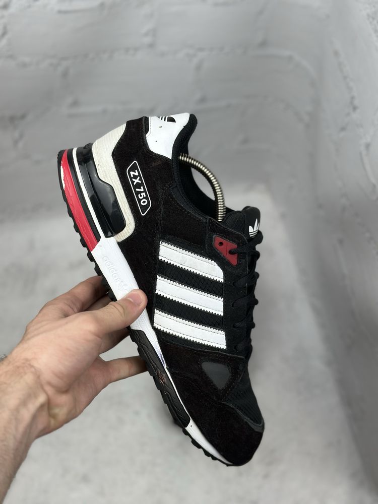Чоловічі кросівки Adidas Zx750 46p