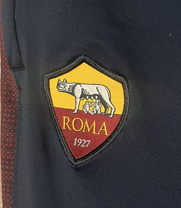 Спортивні штани Nike