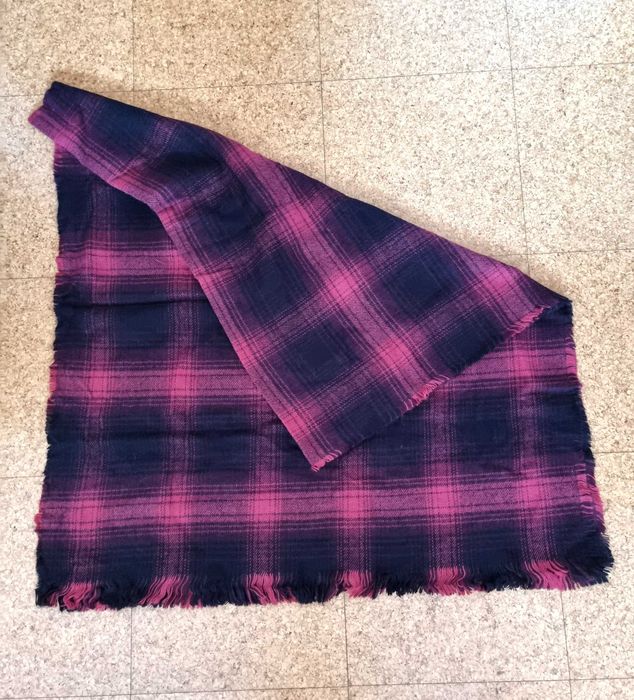 Cachecol em tons de preto e rosa Primark - nunca usado