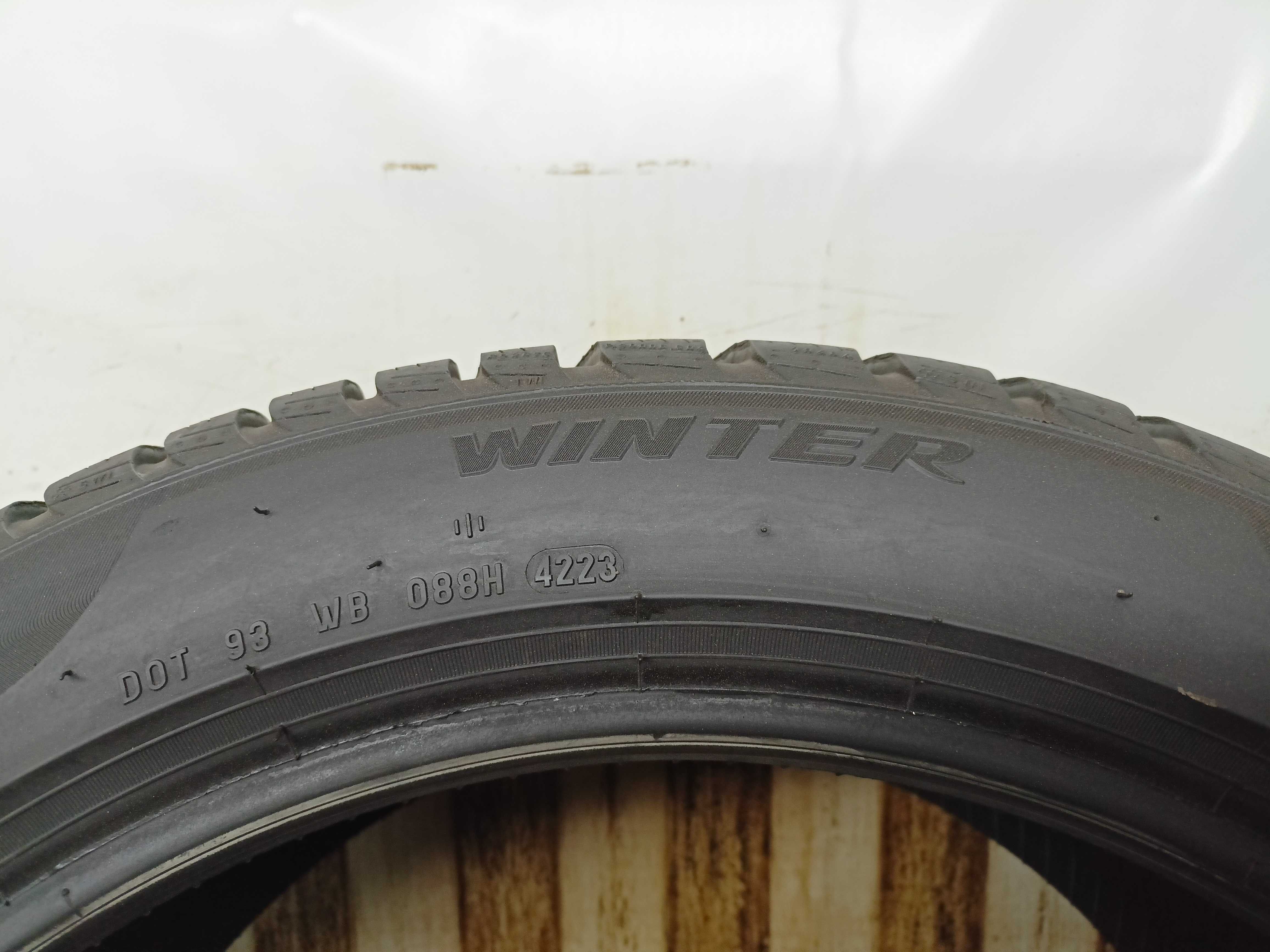 Pirelli SottoZero 3 235/45/18 23r. 98V 7,9mm Jak Nowa (1646)