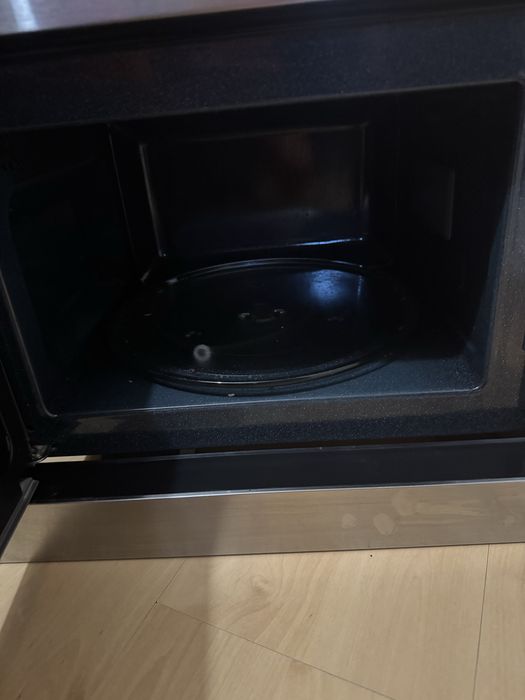 Mikrofalówka Samsung do zabudowy – stal inox, 100% sprawna, zadbana