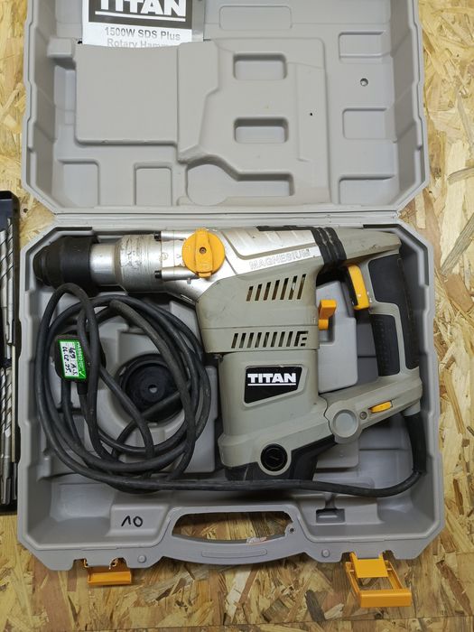 Młotowiertarka titan SDS plus 1500w