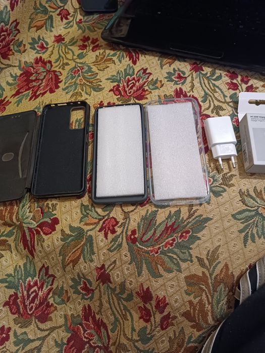 Продаються чехлы ( накладки ) на смартфоны Xiaomi