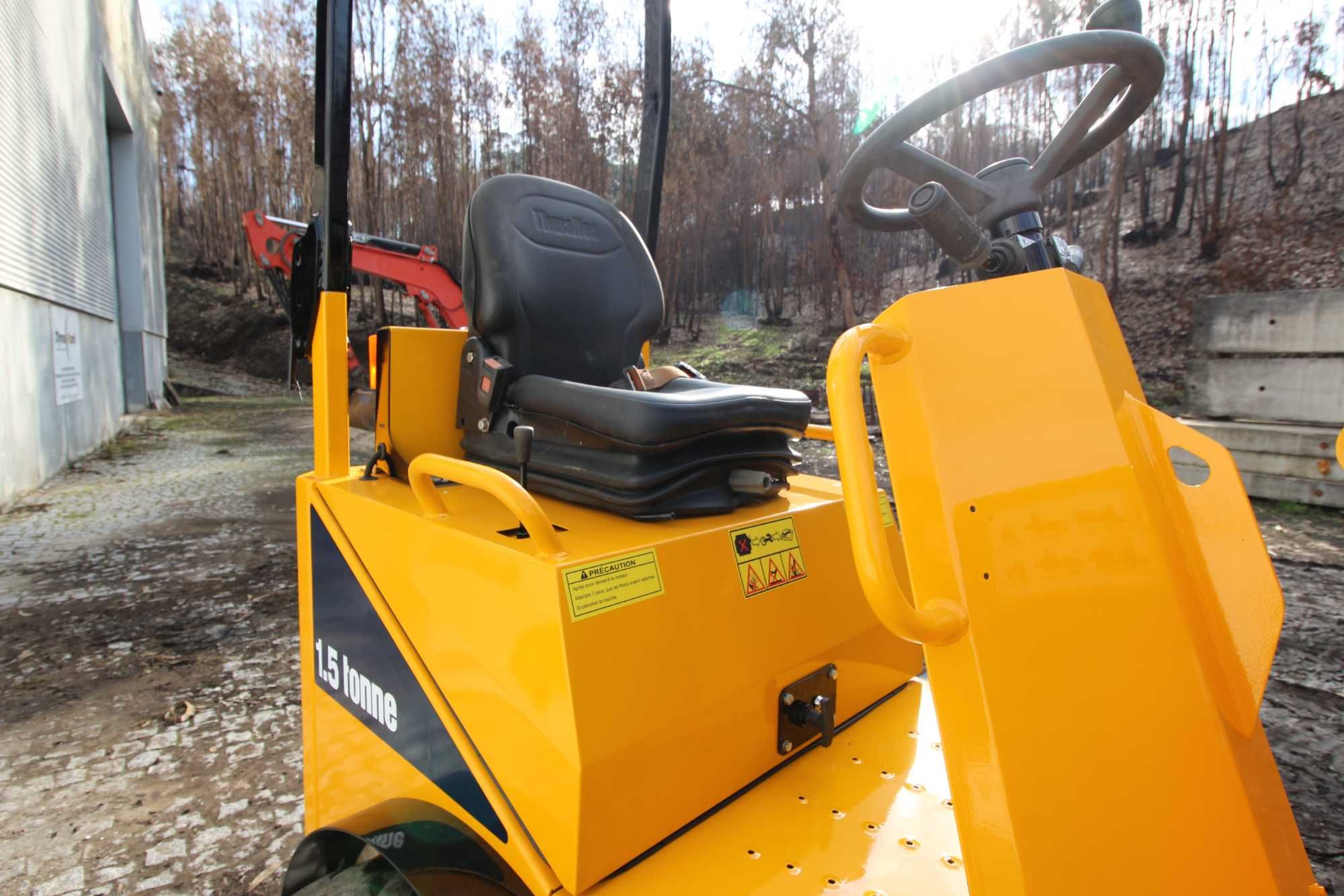 Dumper  todo terreno Thwaites 1.5 Toneladas  (como novo)