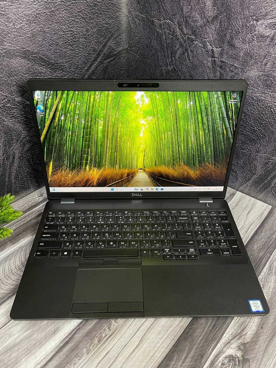 Ноутбук Dell 5500 Core I5 8365/RAM 16GB/SSD 256GB Сенсорний