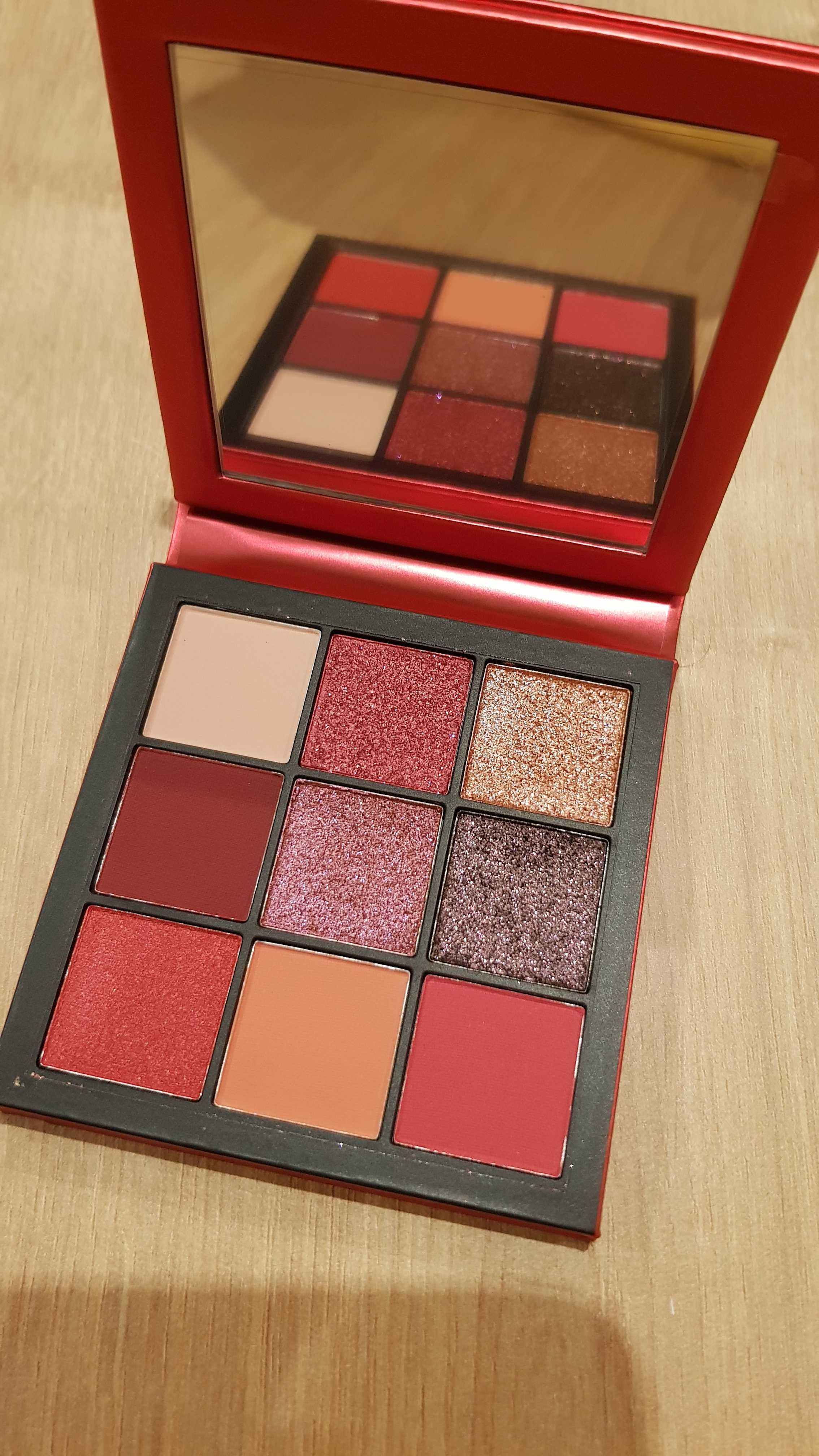 Huda Beauty Obsessions Eye Palette Ruby paleta