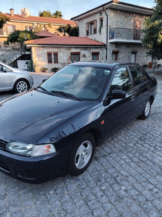 Mitsubishi Lancer em excelente estado