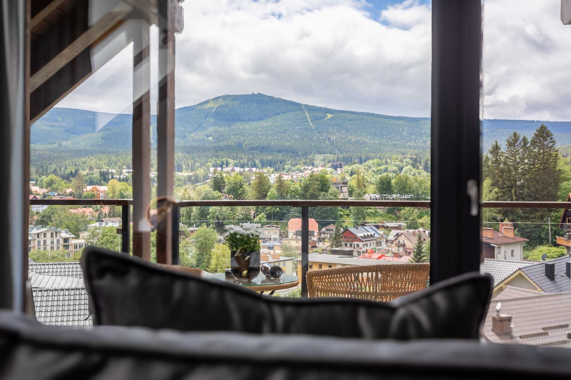 Apart Invest Apartament Obrońców Pokoju 17