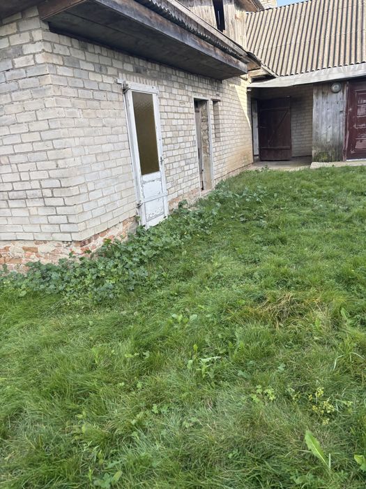 Продається булинок в селі Скоморохи