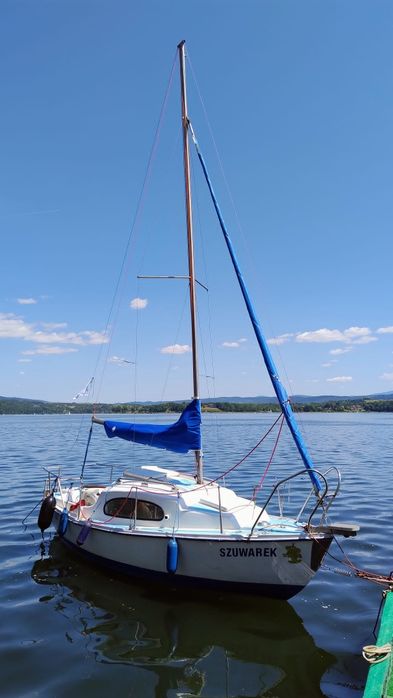 Jacht żaglowy Fantasie 19 z silnikiem elektrycznym