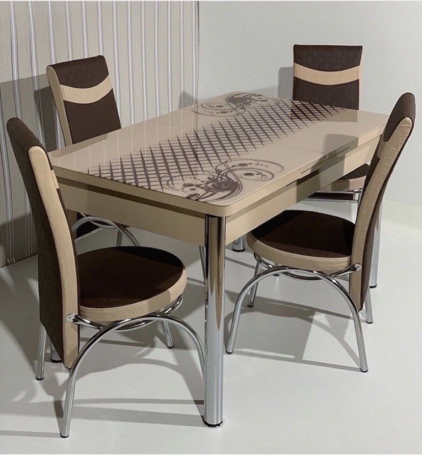 Обеденный кухонный раскладной стол со стульями Обідній стіл та стільці