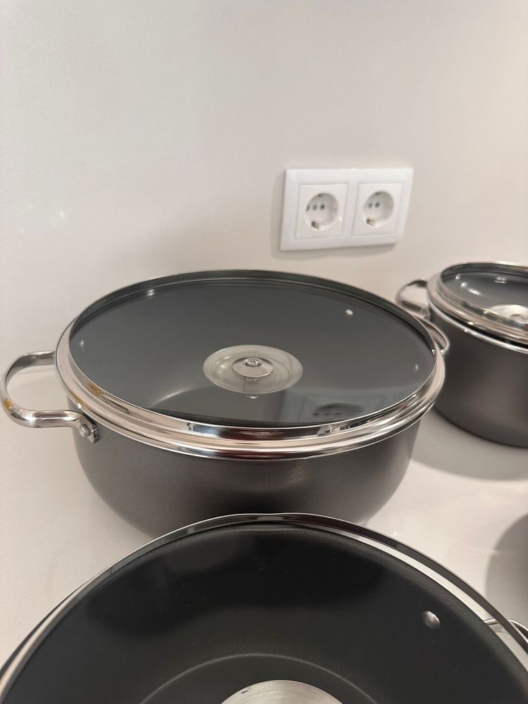 Conjunto de tachos e frigideiras CELAR