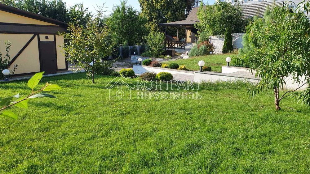 Продажа 2 поверх. будинку , ст м. Ак. Павлова 3 хвилини