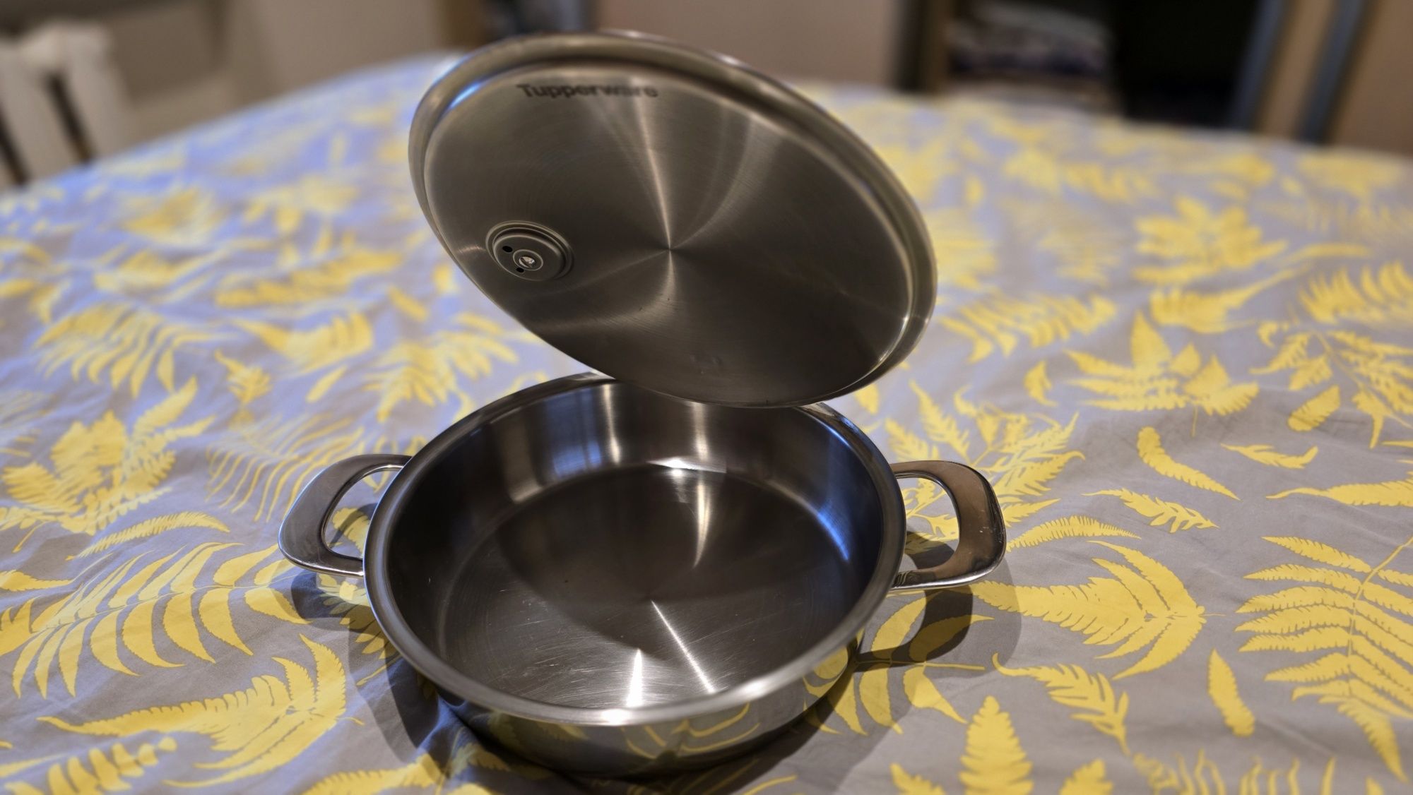 Garnek Tupperware 2.8l