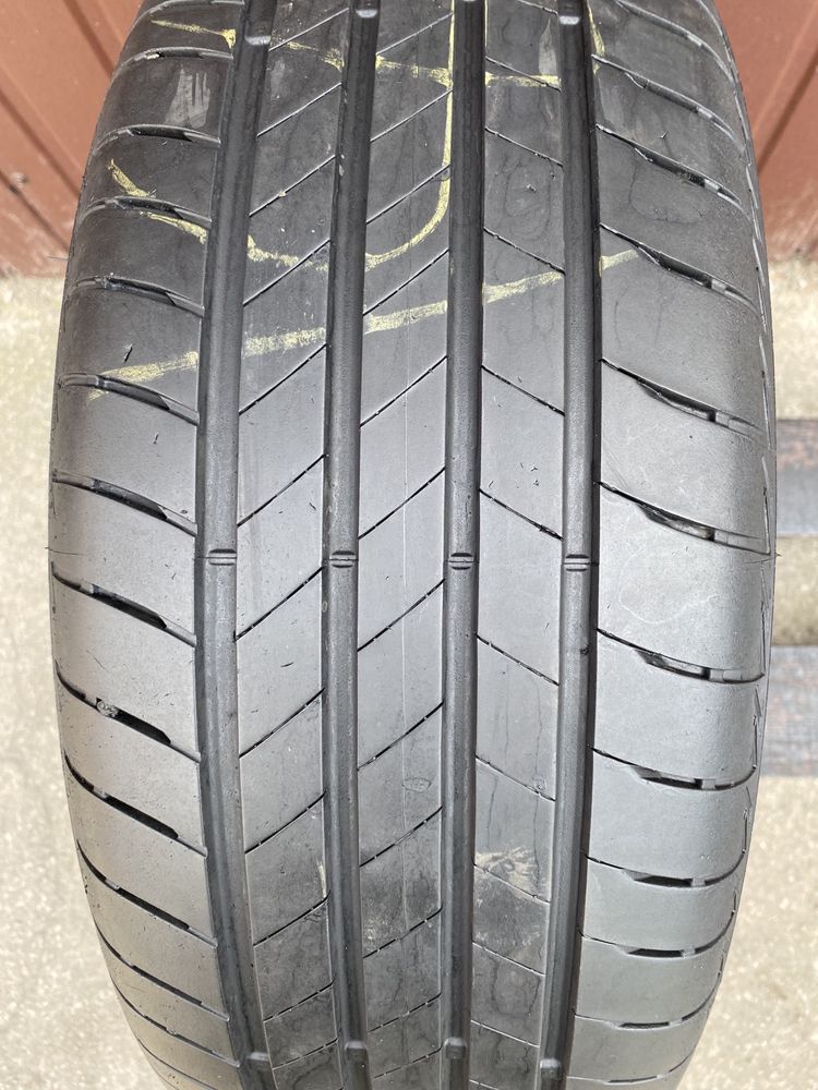 Opona 235/55r18 Bridgestone Turanza T005