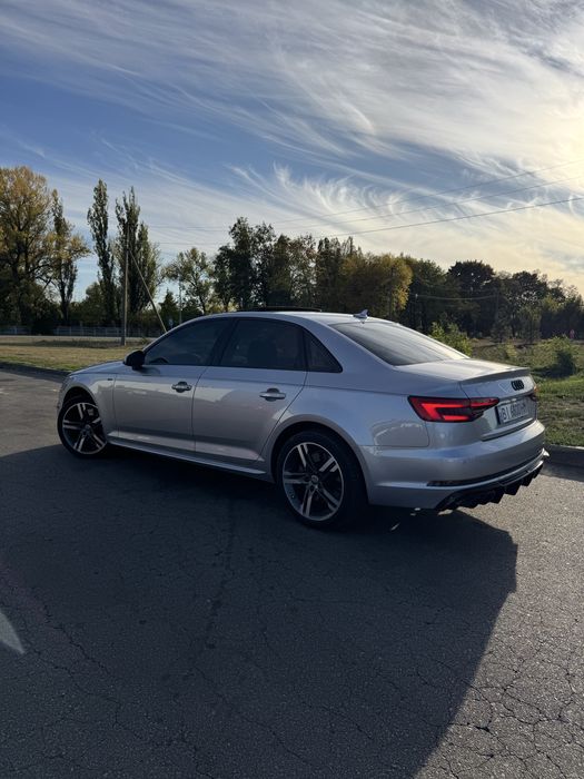 Продам Audi A4 B9 2.0 Quattro!