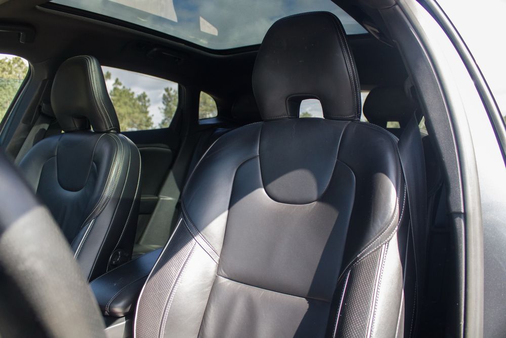 Volvo V40 D4 R-Design