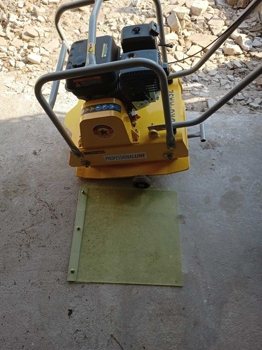 Wynajmę zagęszczarka  120 kg