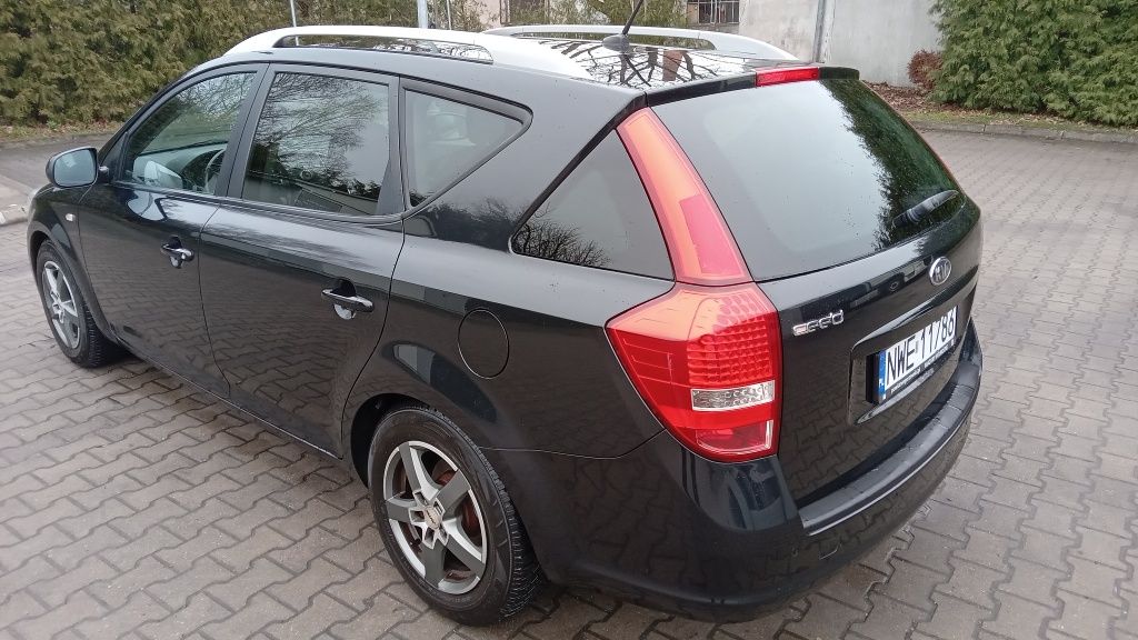 Kia Ceed lift 1.4 90KM 2011r rok w kraju