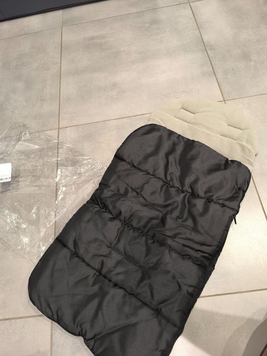 Nowy śpiworek niemowlęcy zimowy do wózka , nosidełka