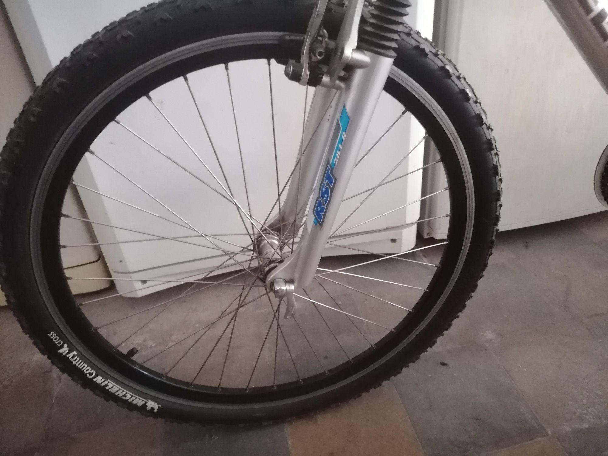 Bicicleta BTT em bom estado