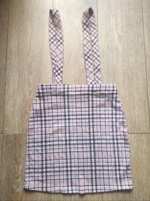 Spódnica mini z szelkami