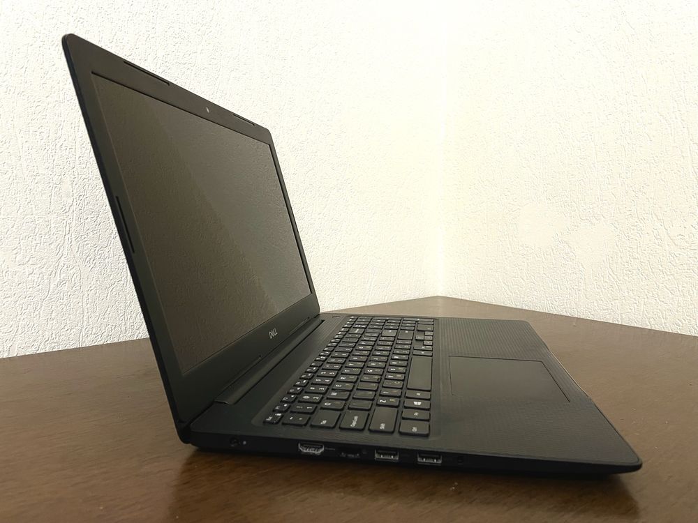 Потужніший Ноутбук Dell Inspiron 3593 / Intel(R) Core(TM) i7-1065G7