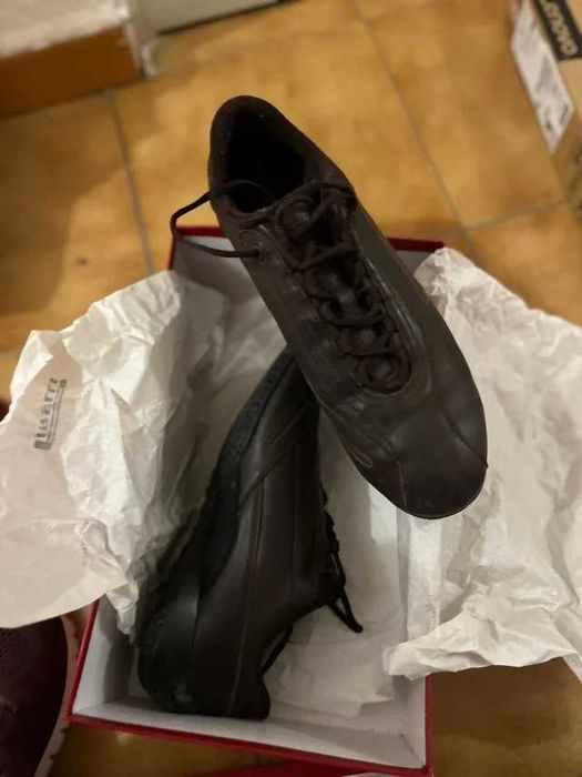 Sapatos Ténis  Pirelli 42 novo parte do couro (sola descolou um pouco)
