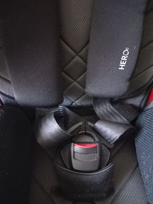 Fotelik samochodowy rehabilitacyjny Recaro Young Sport Hero 9-36 kg