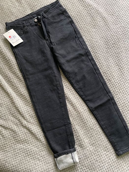 Джинси жіночі зимові утеплені Розмір 27(пише 29,але маломірить)