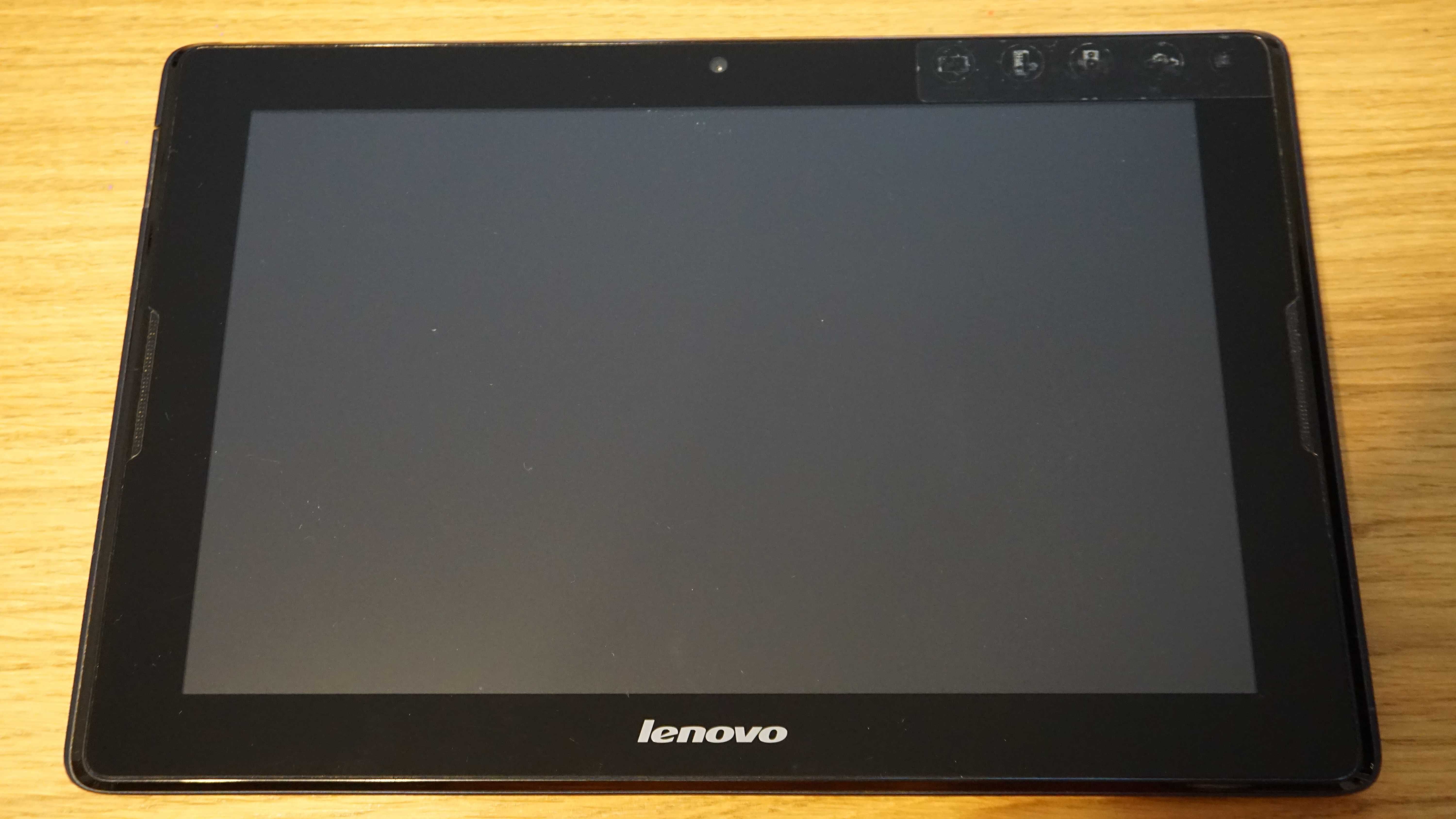 Tablet Lenovo A-7600H + etui Hama