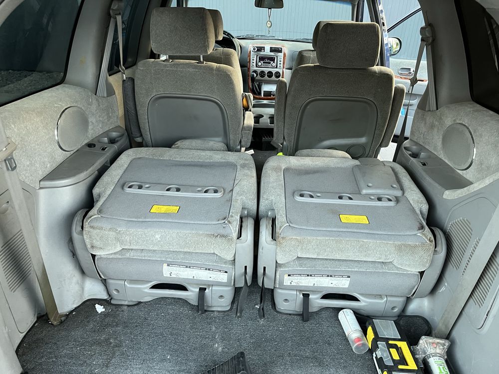 Продам KIA carnival