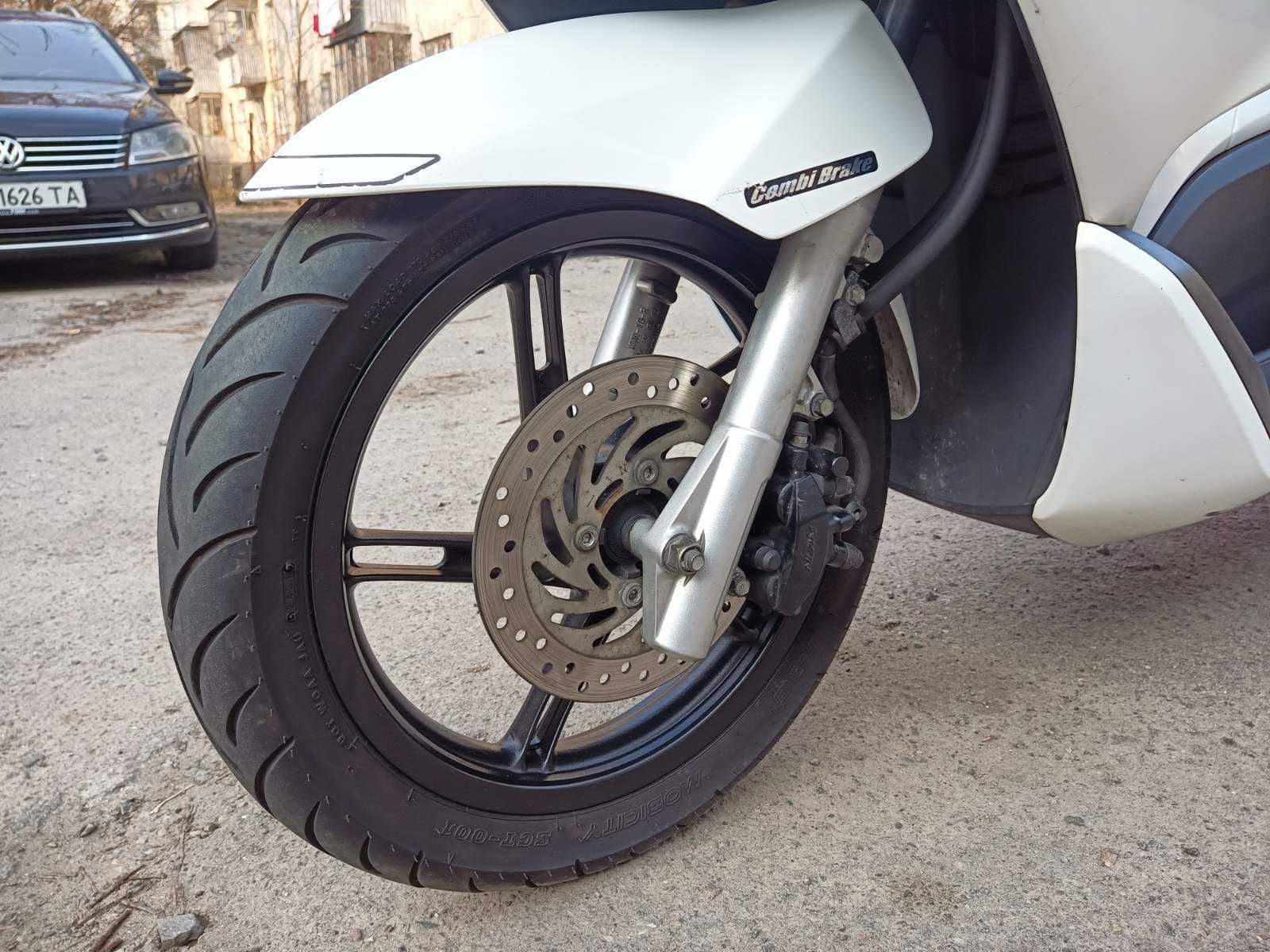 Honda PCX 125 скутер
