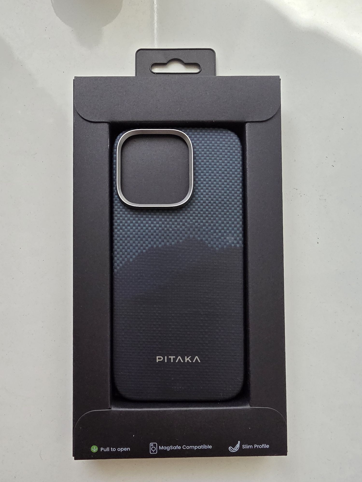 Чохол Pitaka Iphone 16 Pro карбон арамід
