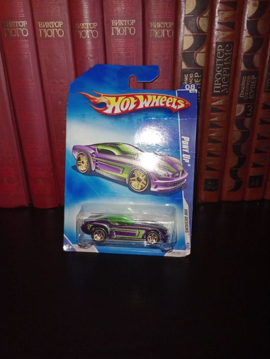 Машинки hot wleels