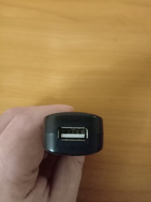 Зарядне USB в "прикуриватель" авто