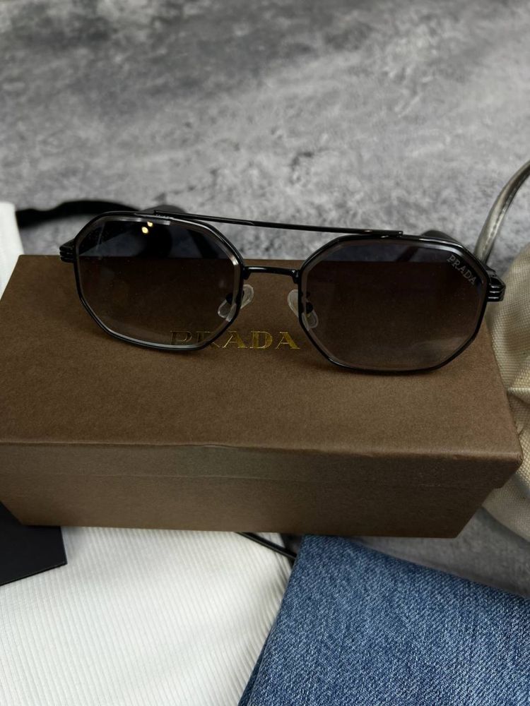 Джинси prada вільного крою