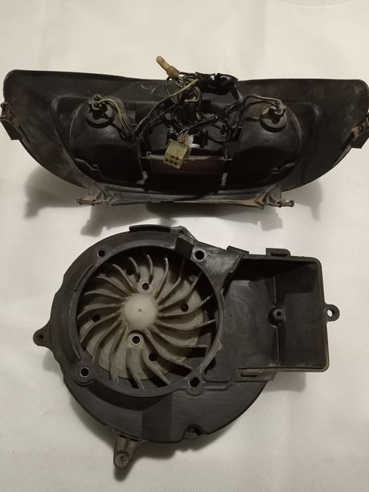 Варіатор зчеплення, фара задня та інше на скутер Сузукі