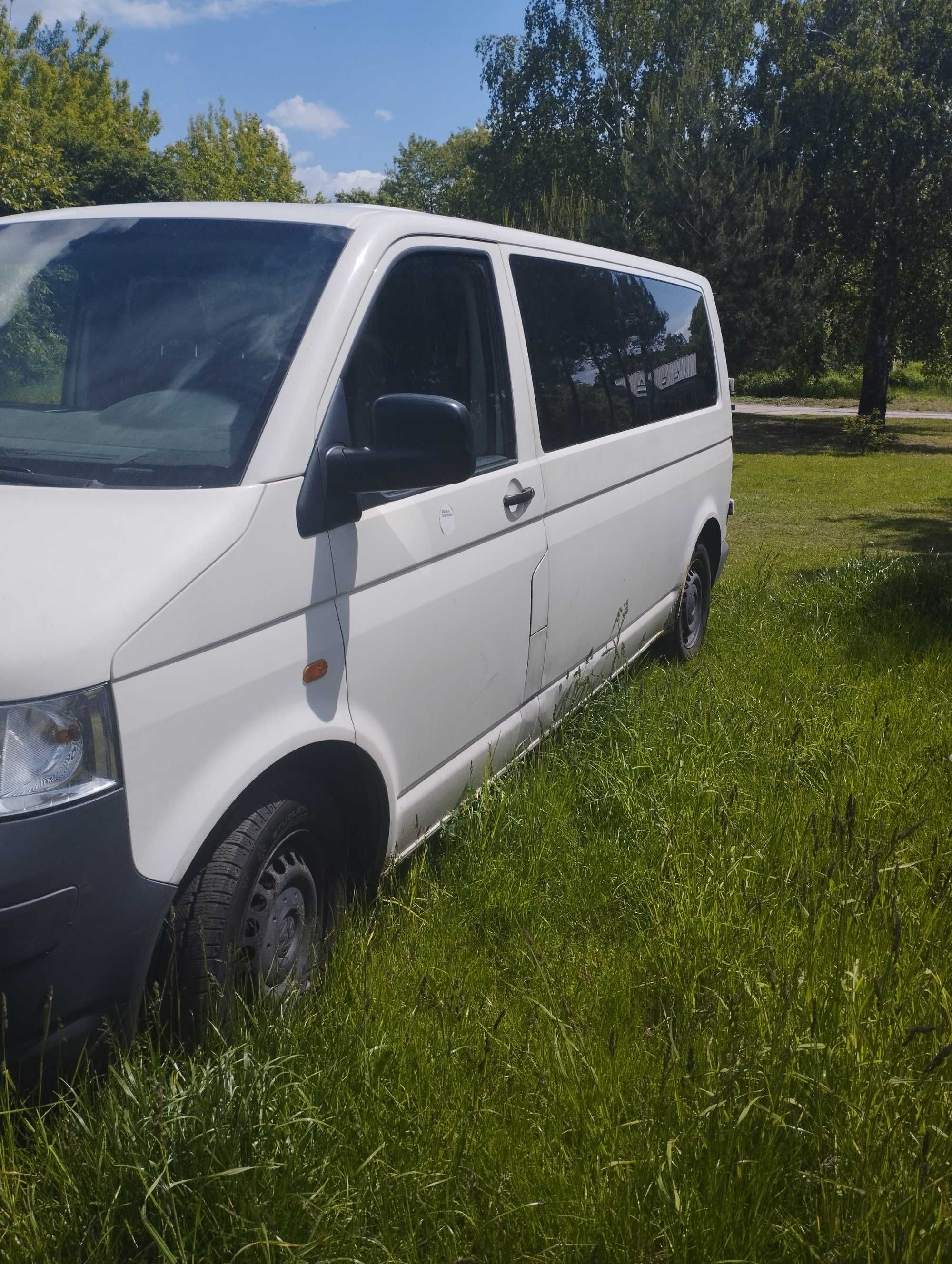 Transporter T5 long  2004   2,5 tdi  3osoby