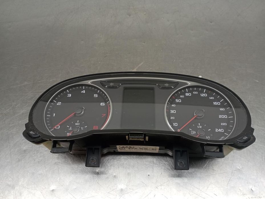 Quadrante / painel de instrumentos AUDI A1 (8X1, 8XK)