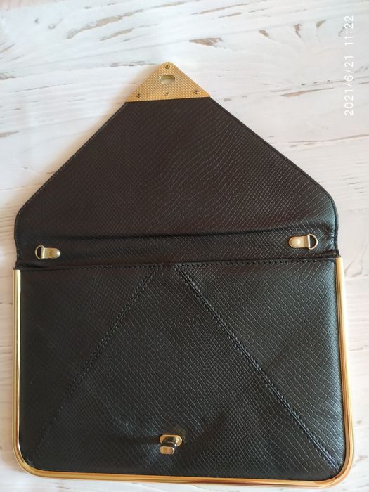 Женская сумочка-клатч