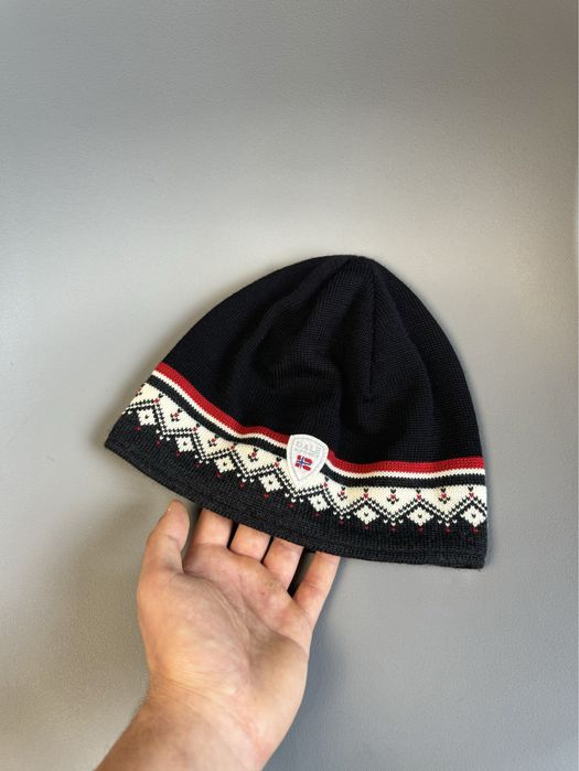 Шерстяная шапка Dale of Norway мужская черная с орнаментом оригинал